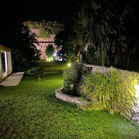 Casa Coronado Исамал Екстериор снимка